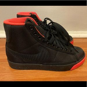 NEW Women’s Nike Blazers